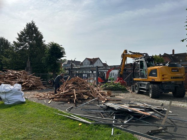 25-08-11_Friedhof_Umbau_1.jpg