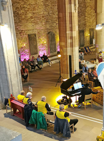 012_23-05-17_PS_Singt_Lindenberg_5.jpg