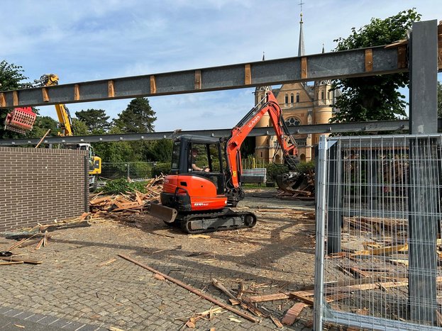 25-08-11_Friedhof_Umbau_5.jpg